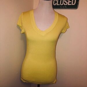 Mossimo Supply Co Yellow Fitted Cap Sleeve Tee
